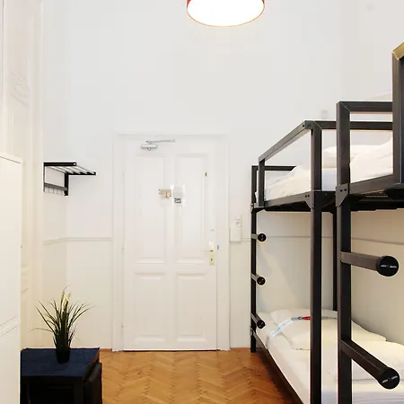 Vandrerhjem Maverick Downtown Budapest