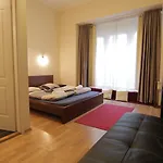 Hostel Maverick Downtown