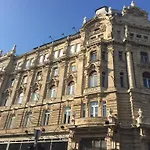 Maverick Downtown بيت شباب بودابست