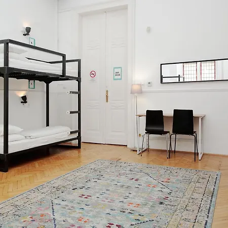 Hostel Maverick Downtown