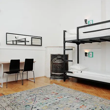 Maverick Hostel&ensuites Boedapest