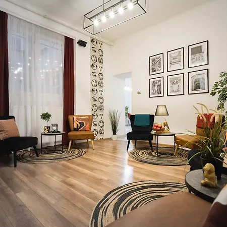 Maverick Hostel&ensuites *