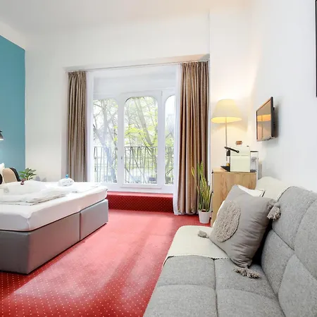 Maverick Hostel&ensuites