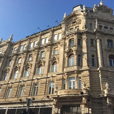 Maverick Downtown Hostel Budapest