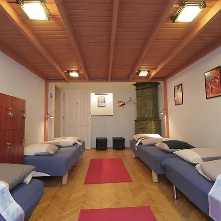Maverick Hostel&ensuites