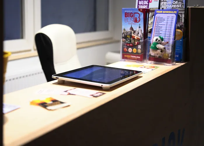 Maverick Downtown Hostel *